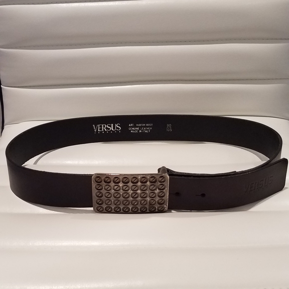 VERSUS VERSACE MEN LEATHER BELT, ITALIAN SIZE 95 USA 30-32 MADE IN ITALY. - Picture 4 of 4